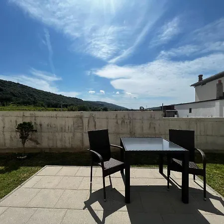 Apartments Petrusic Supetarska Draga Exterior photo