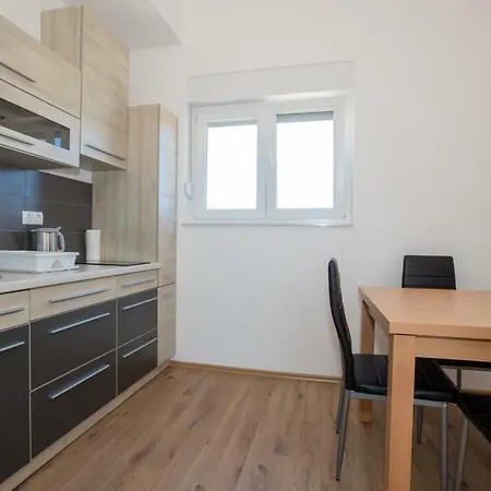 Apartments Petrusic Supetarska Draga Exterior photo
