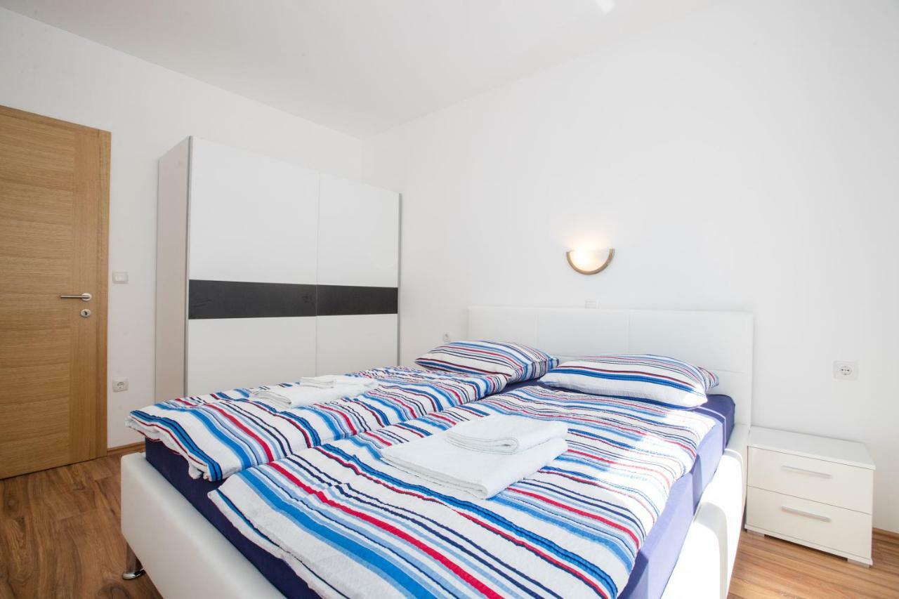 Apartment Petrusic Supetarska Draga